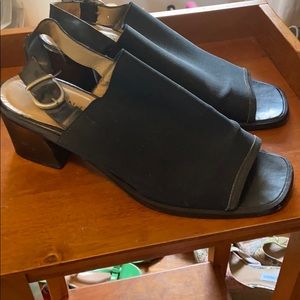 Navy nylon sandals